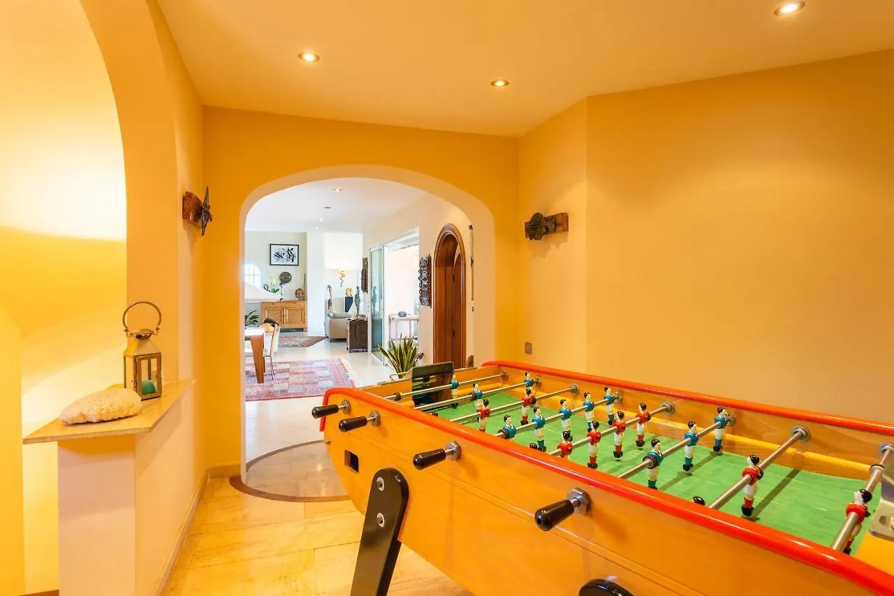 Villa Soleilla Vi4367 By Riviera Holiday Homes ニース