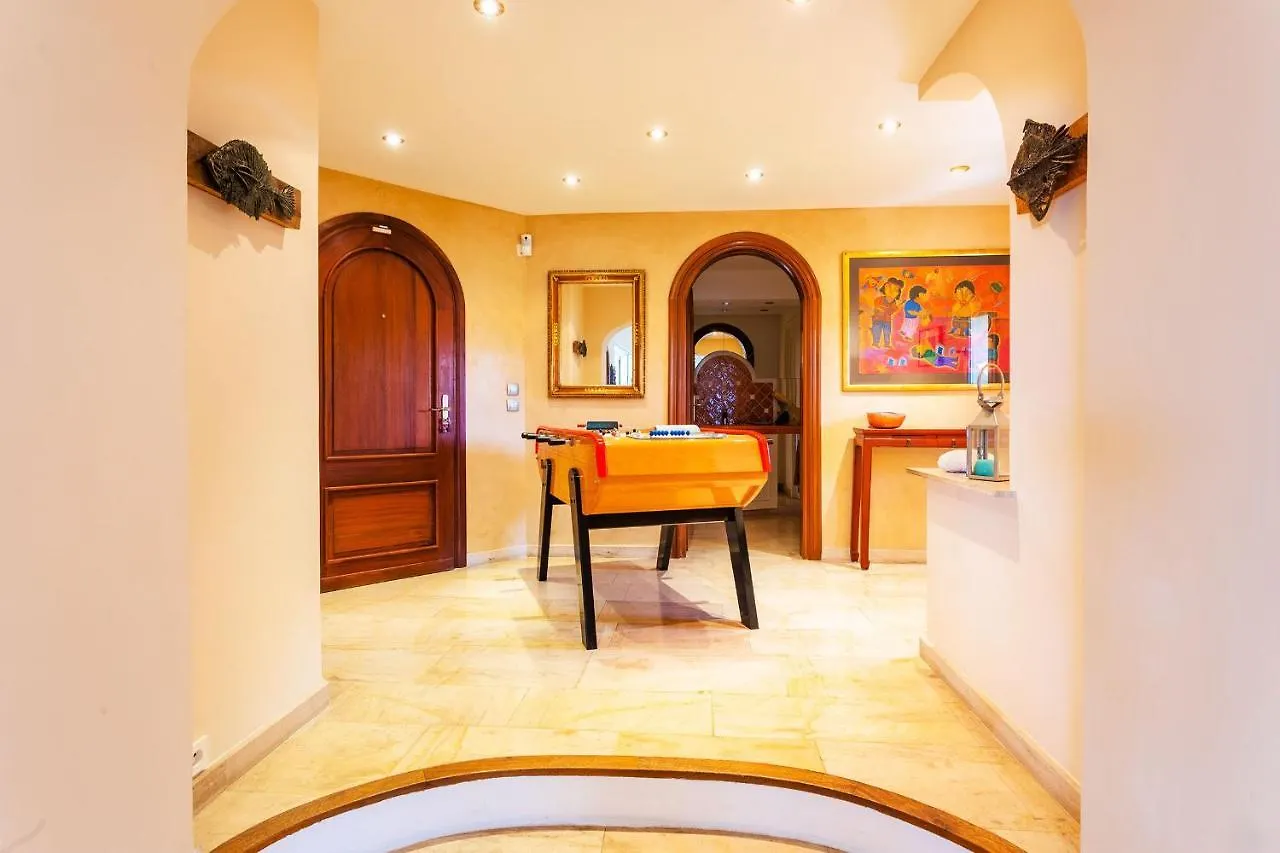 Villa Soleilla Vi4367 By Riviera Holiday Homes ニース フランス