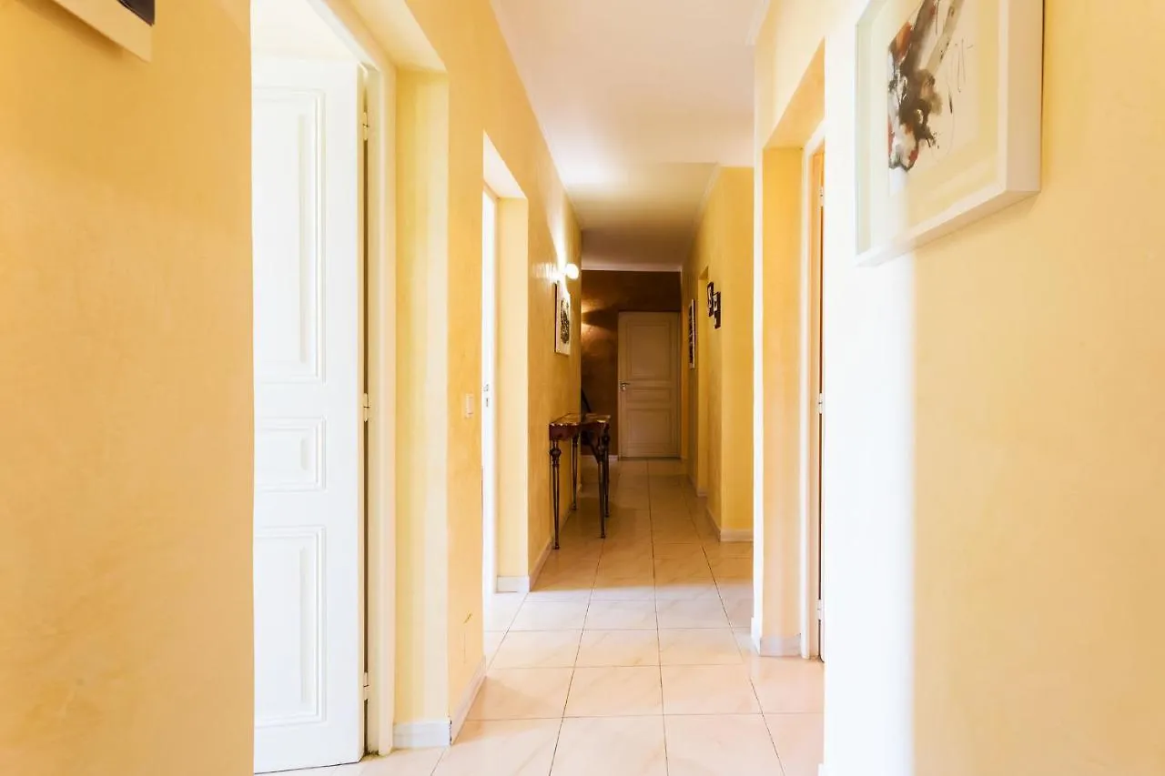 Villa Soleilla Vi4367 By Riviera Holiday Homes ニース