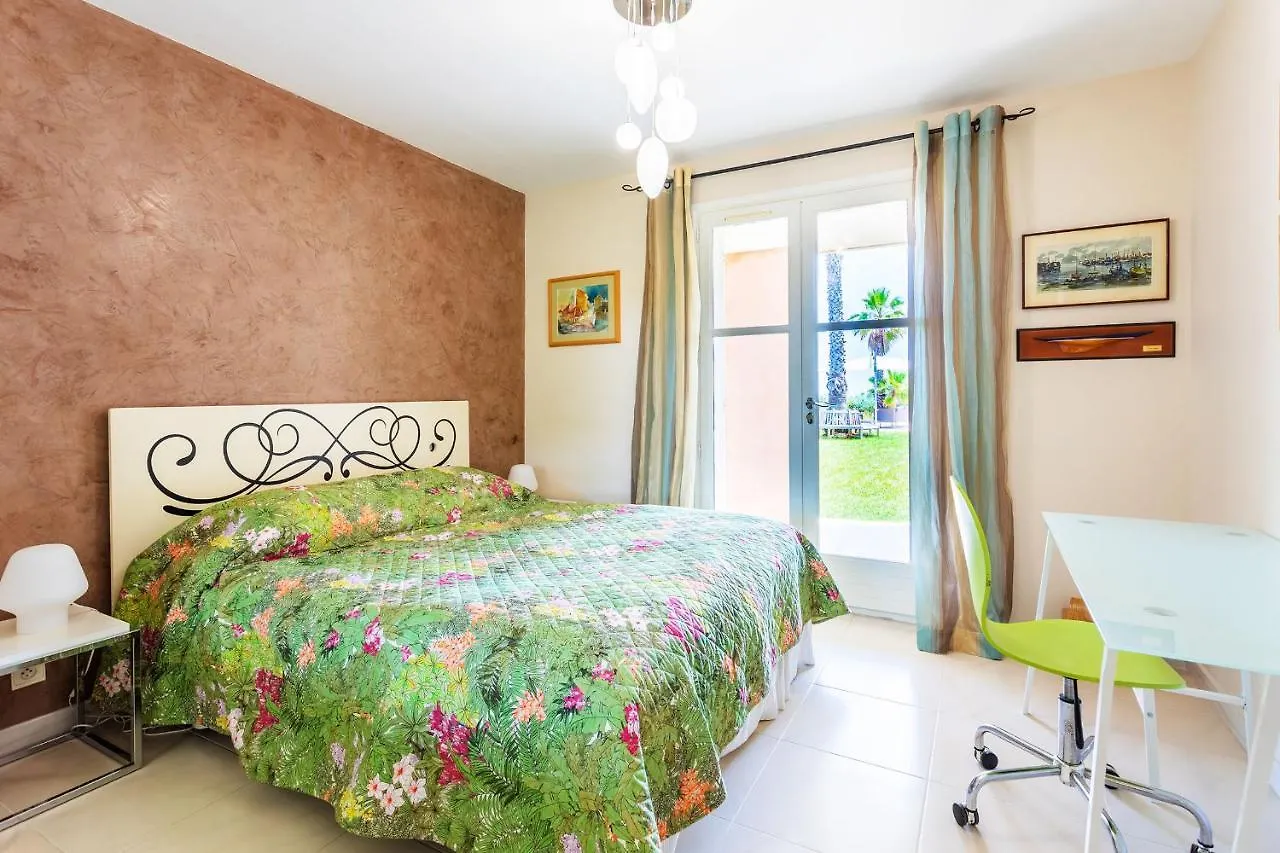 Villa Soleilla Vi4367 By Riviera Holiday Homes Nice Fransa