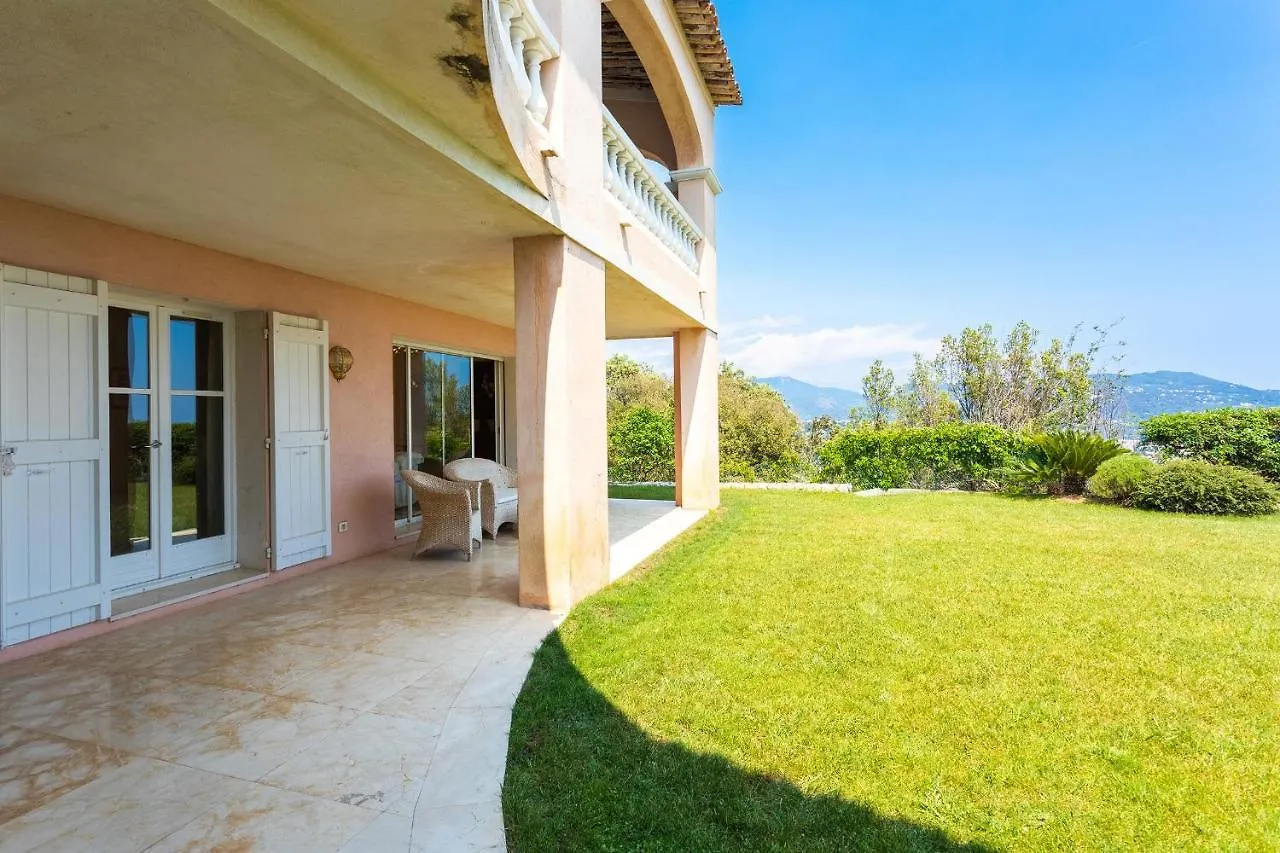 Villa Soleilla Vi4367 By Riviera Holiday Homes Nice Fransa